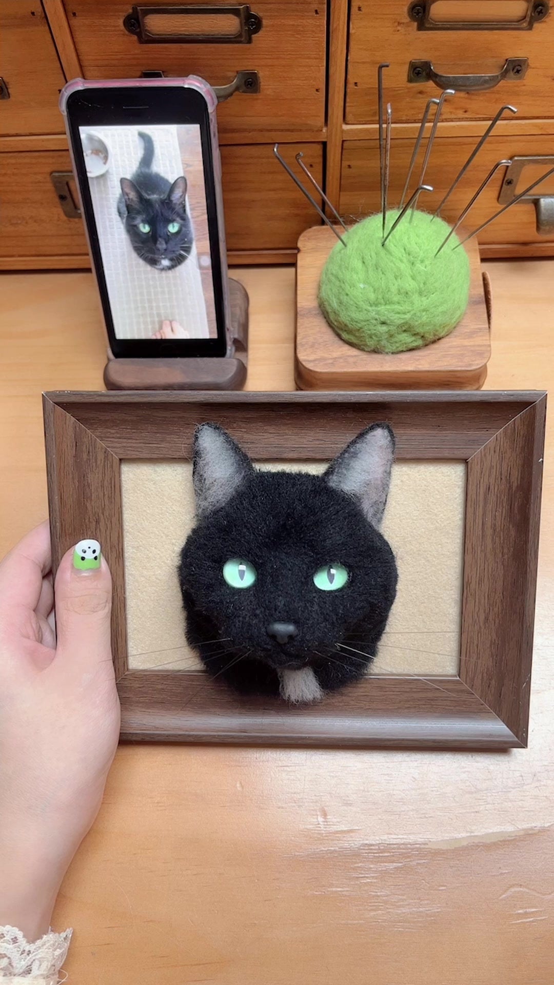 Crafting Olive’s Portrait: A Familiar Gaze, Remembered in Wool
