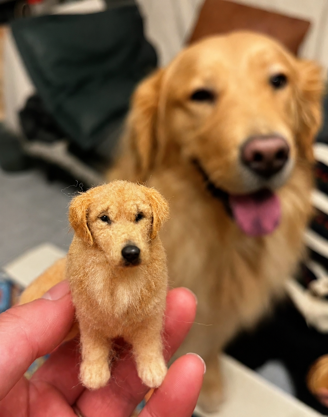 Handcrafted mini full-body golden retriever figurine with reference pet